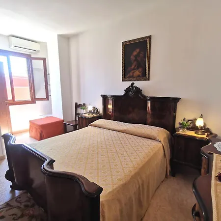 Grace's House לינה וארוחת בוקר