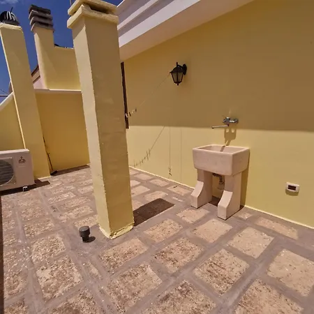 Grace's House לינה וארוחת בוקר גאליפולי