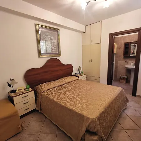 Grace's House לינה וארוחת בוקר 3*