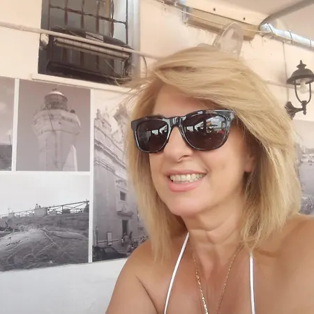 לינה וארוחת בוקר Grace's House